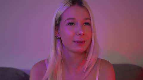 Snapshot of rany_thompson chatting on April 12, 2:33 pm Rany Thompson online show from April 12, 2:33 pm