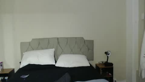 raposafoxy online show from December 3, 5:44 pm