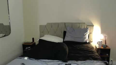 raposafoxy online show from December 4, 10:40 pm