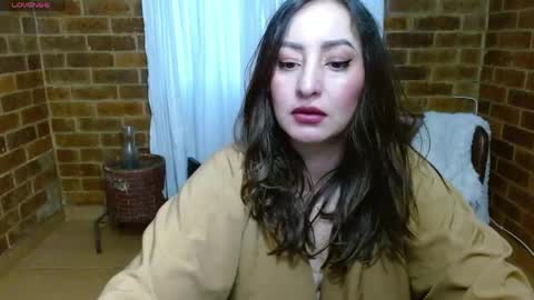 Raquel online show from April 16, 11:00 am