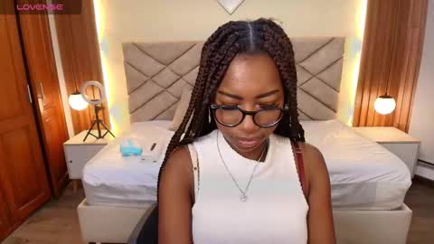 Raquel online show from March 22, 11:57 am