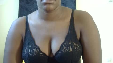 Snapshot of rara_molly chatting on April 1, 8:15 am rara_molly online show from April 1, 8:15 am
