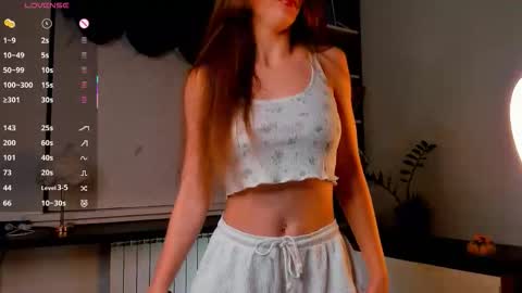 Snapshot of rashidagiczewski chatting on November 27, 11:01 am Nicole online show from November 27, 11:01 am