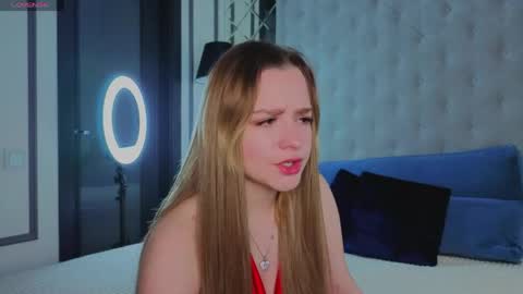 Snapshot of rashidagiczewski chatting on May 10, 1:22 am Nicole online show from May 10, 1:22 am