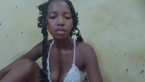 Snapshot of rasoanirinaa chatting on May 15, 4:36 pm rasoanirinaa online show from May 15, 4:36 pm