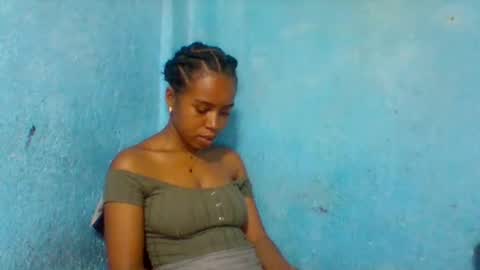 Snapshot of rasoelysca chatting on December 15, 2:32 pm rasoelysca online show from December 15, 2:32 pm