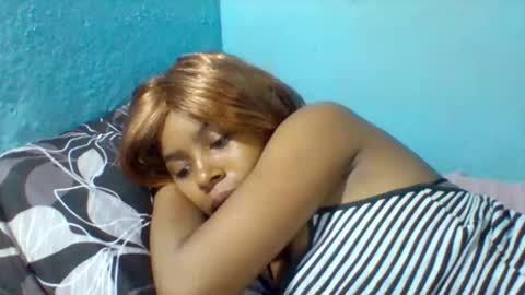 Snapshot of rasoelysca chatting on January 15, 2:32 pm rasoelysca online show from January 15, 2:32 pm