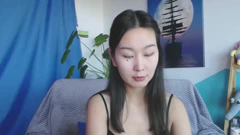 ratna_mm online show from December 18, 5:59 am