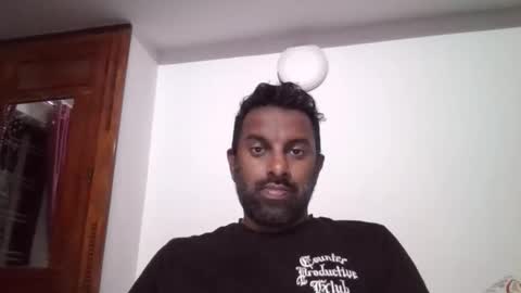 raul2k2 online show from November 11, 2:06 pm