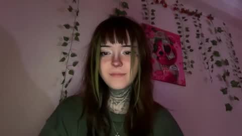Snapshot of raven_armor chatting on May 27, 4:59 pm raven_armor online show from May 27, 4:59 pm