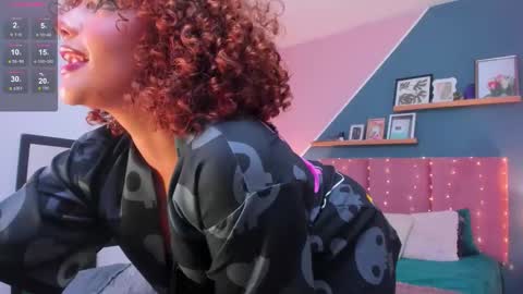 Snapshot of raven_curly chatting on November 19, 6:13 am Raven Curly online show from November 19, 6:13 am