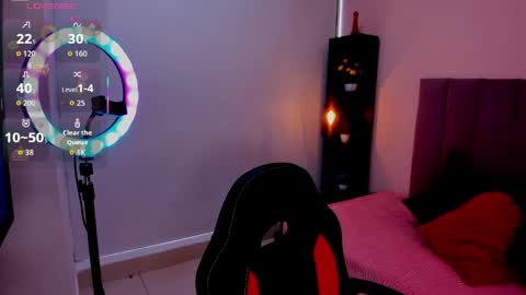 raven_loove online show from April 8, 8:53 pm