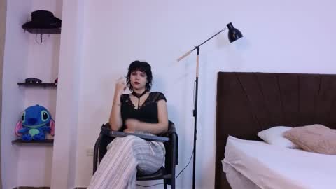   online show from March 24, 12:21 pm