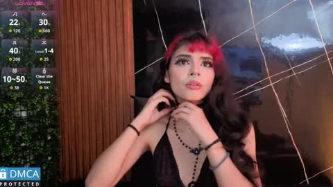 raven_rox_ online show from April 1, 3:07 am