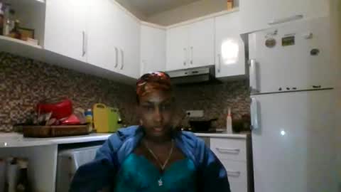 Snapshot of ravenbby chatting on April 27, 5:22 pm ravenbby online show from April 27, 5:22 pm