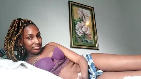 Snapshot of ravenbby chatting on May 23, 2:10 pm ravenbby online show from May 23, 2:10 pm
