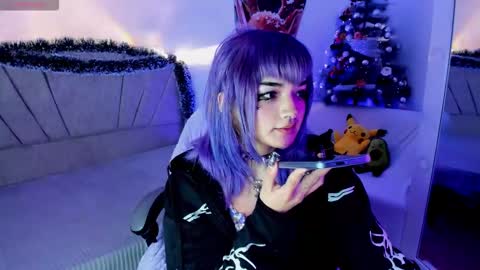 ravencollen online show from December 13, 7:53 pm