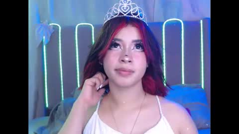 Snapshot of ravengotth_ chatting on February 23, 4:21 am RAVEN online show from February 23, 4:21 am