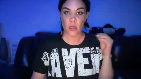 Snapshot of ravenrayyy chatting on June 22, 4:20 am Raven Ray online show from June 22, 4:20 am