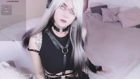 Raven online show from February 11, 4:01 pm