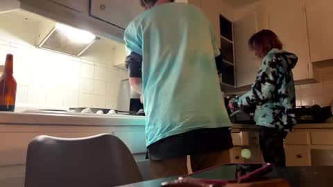 ravenxbeastie online show from February 14, 4:15 am