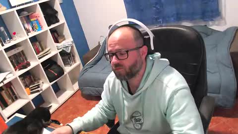 ravingr3d3 online show from March 23, 11:09 pm