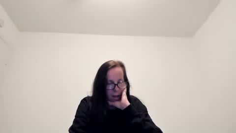 Ravishing Peach Goddess online show from March 16, 3:45 am