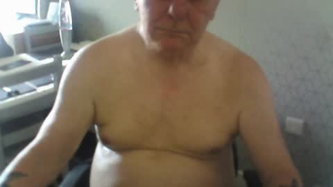 Snapshot of ray477 chatting on July 9, 3:16 pm ray477 online show from July 9, 3:16 pm