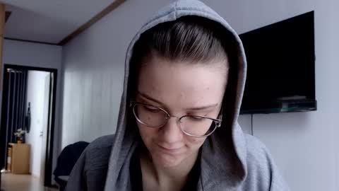 Ray-Ray online show from February 1, 4:44 am