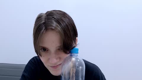 Ray-Ray online show from March 8, 2:04 am