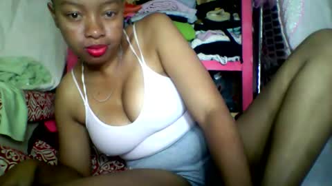 Snapshot of rayana_69 chatting on May 2, 9:25 am rayana_69 online show from May 2, 9:25 am