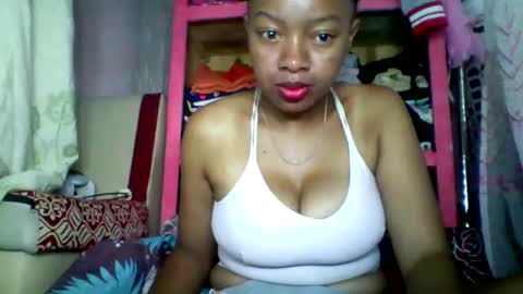Snapshot of rayana_69 chatting on May 2, 9:31 pm rayana_69 online show from May 2, 9:31 pm