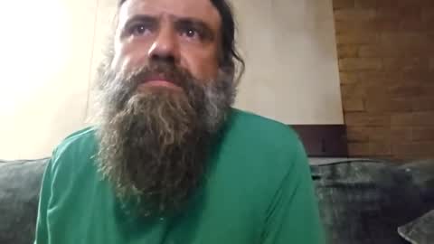 Snapshot of raybob252000 chatting on September 16, 2:23 am raybob252000 online show from September 16, 2:23 am