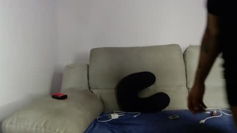 Ray  online show from February 14, 6:48 pm