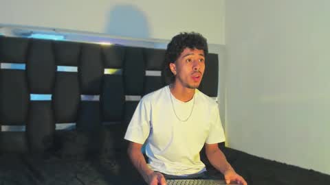 Rayn online show from January 18, 10:02 pm