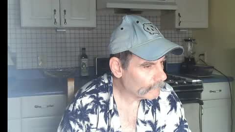 Snapshot of raylene4u2 chatting on June 5, 9:26 am Ray online show from June 5, 9:26 am