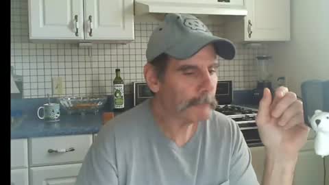 Snapshot of raylene4u2 chatting on June 20, 5:49 pm Ray online show from June 20, 5:49 pm