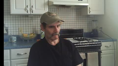 Snapshot of raylene4u2 chatting on June 21, 4:31 pm Ray online show from June 21, 4:31 pm