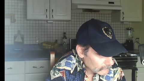 Snapshot of raylene4u2 chatting on July 13, 9:01 am Ray online show from July 13, 9:01 am