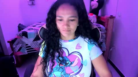 Danna online show from November 11, 2:50 pm