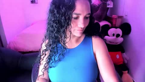 Danna online show from February 7, 3:05 pm