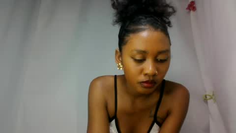 Snapshot of razafindrasoa chatting on June 20, 5:38 pm razafindrasoa online show from June 20, 5:38 pm