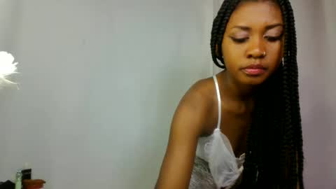 Snapshot of razafindrasoa chatting on July 5, 7:43 pm razafindrasoa online show from July 5, 7:43 pm