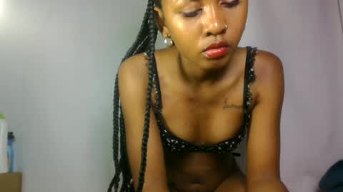 Snapshot of razafindrasoa chatting on July 10, 8:55 pm razafindrasoa online show from July 10, 8:55 pm