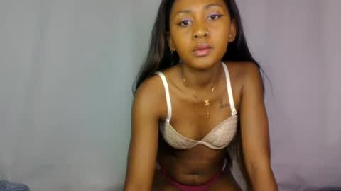 Snapshot of razafindrasoa chatting on July 20, 8:11 pm razafindrasoa online show from July 20, 8:11 pm