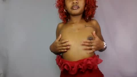 Snapshot of razafindrasoa chatting on July 25, 9:56 pm razafindrasoa online show from July 25, 9:56 pm