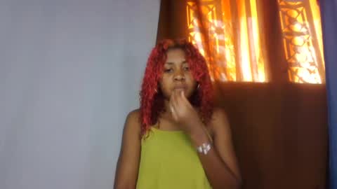 Snapshot of razafindrasoa chatting on July 30, 1:21 pm razafindrasoa online show from July 30, 1:21 pm