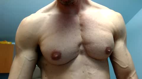 razorramon13 online show from July 10, 8:44 pm