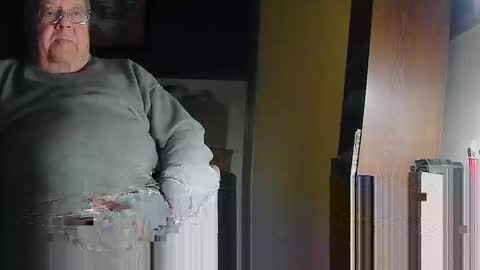 Snapshot of rb69er905364 chatting on January 3, 6:33 am rb69er905364 online show from January 3, 6:33 am