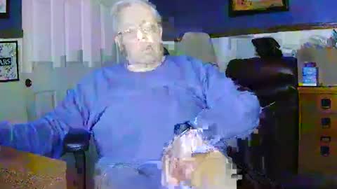 Snapshot of rb69er905364 chatting on February 4, 9:09 pm rb69er905364 online show from February 4, 9:09 pm